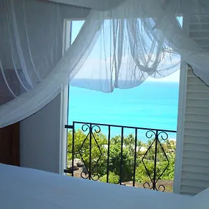 https://galley-bay-cottages-five-islands-village.comcaribbean.com